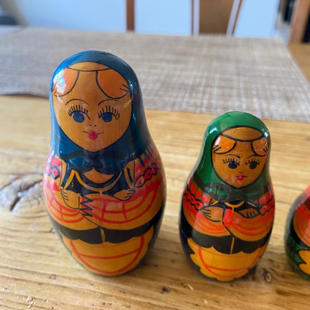 vintage stacked dolls - Picture 2 of 3